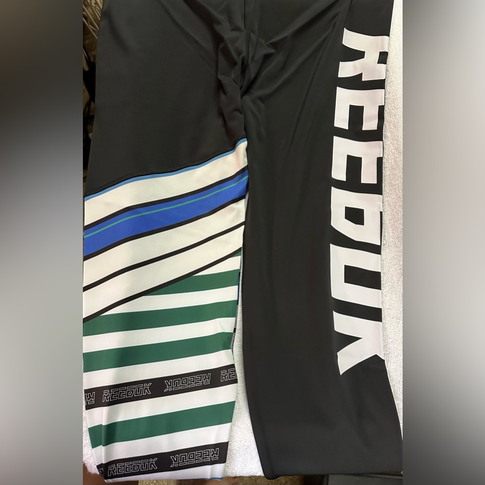 Reebok women’s legging nwt 2xl